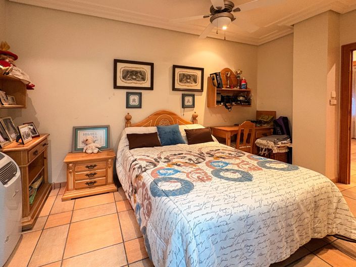 Image No.42-7 Bed Finca for sale