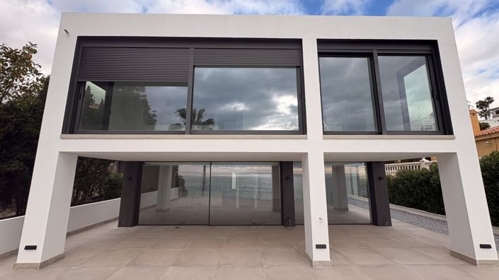 Image No.3-5 Bed Villa for sale