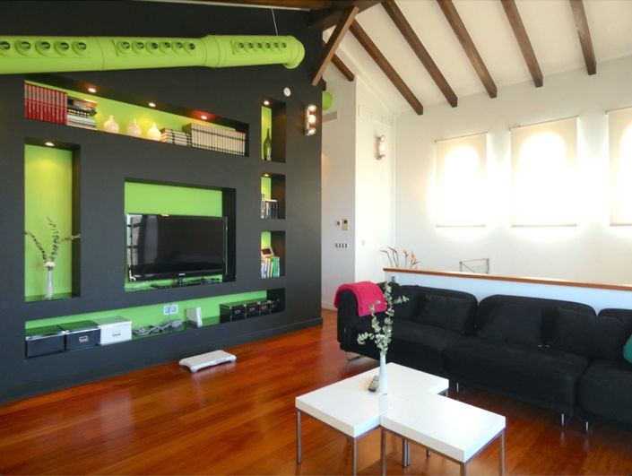 Image No.14-7 Bed Villa for sale