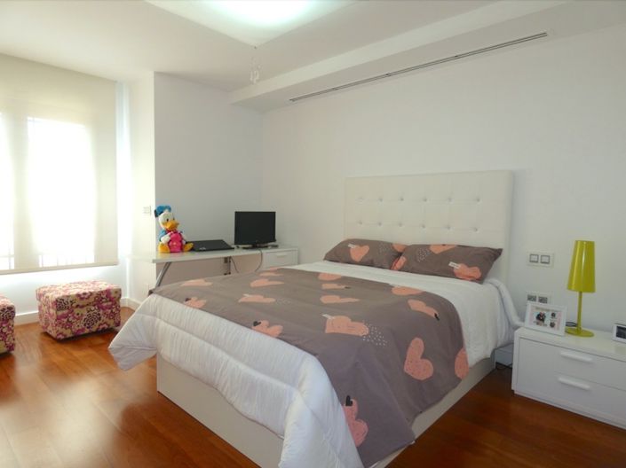 Image No.41-7 Bed Villa for sale