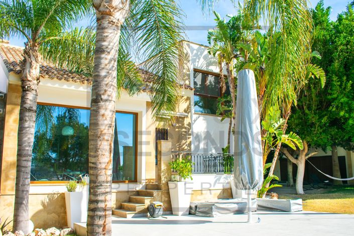 Image No.4-2 Bed Villa for sale