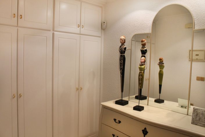 Image No.37-4 Bed Apartment for sale