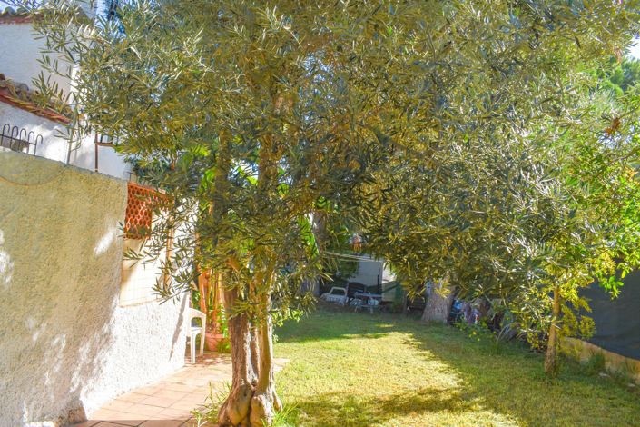 Image No.42-4 Bed Villa for sale