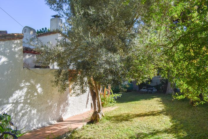 Image No.44-4 Bed Villa for sale