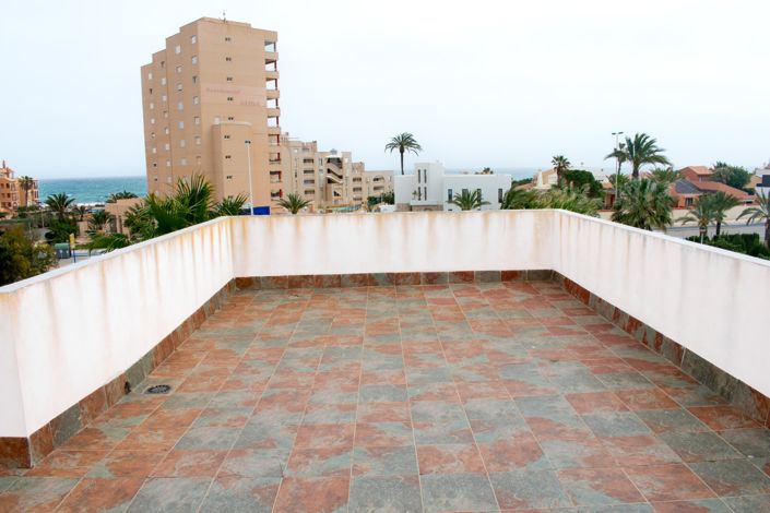 Image No.3-7 Bed Villa for sale