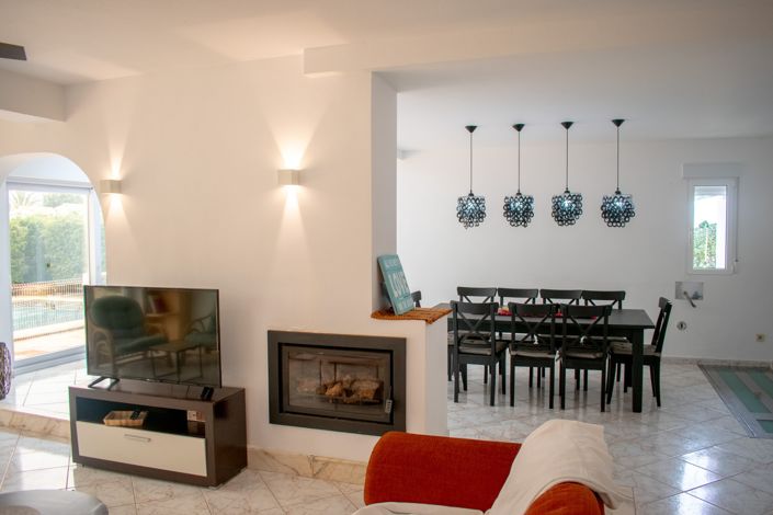 Image No.9-7 Bed Villa for sale