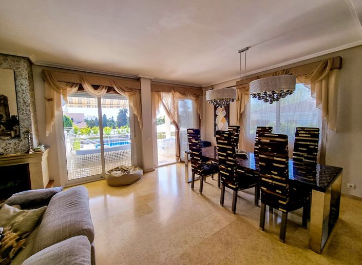 Image No.12-5 Bed Villa for sale