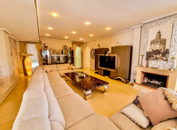 Image No.17-5 Bed Villa for sale