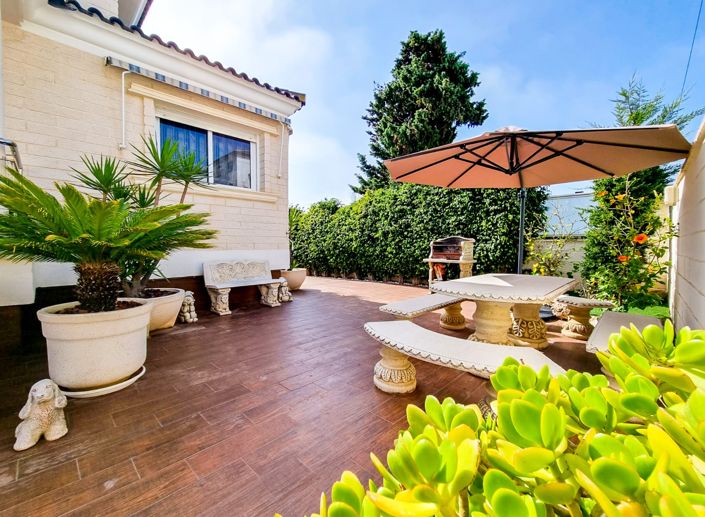 Image No.26-5 Bed Villa for sale