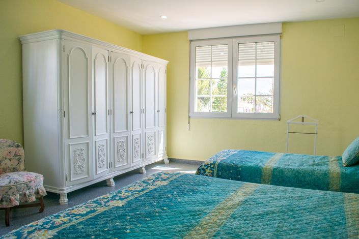 Image No.20-7 Bed Villa for sale