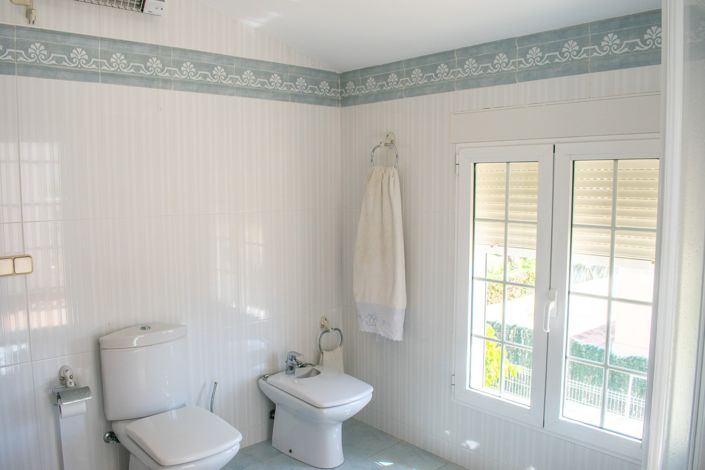 Image No.25-7 Bed Villa for sale