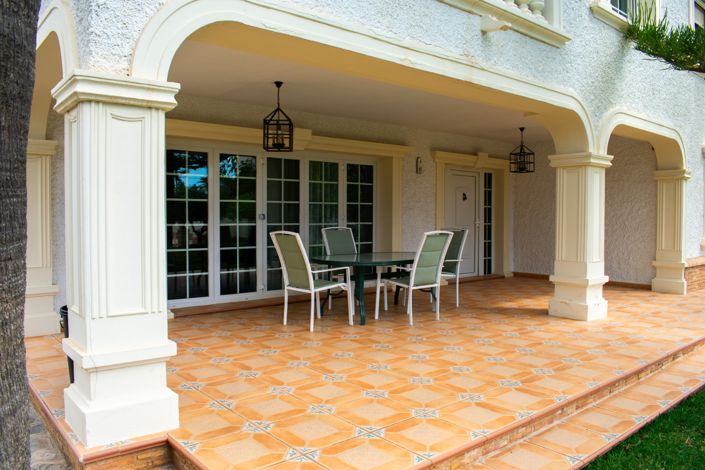 Image No.4-7 Bed Villa for sale