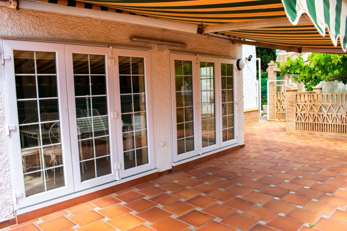Image No.5-7 Bed Villa for sale