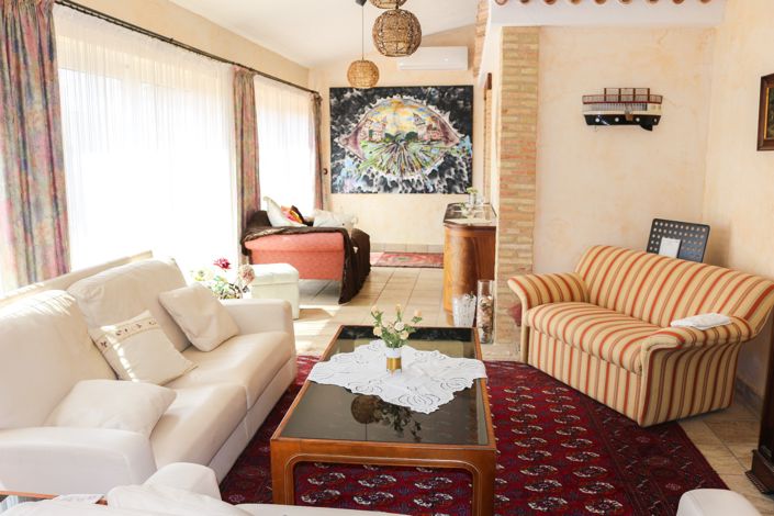 Image No.14-4 Bed Villa for sale