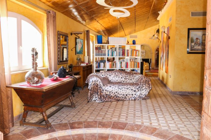 Image No.27-4 Bed Villa for sale