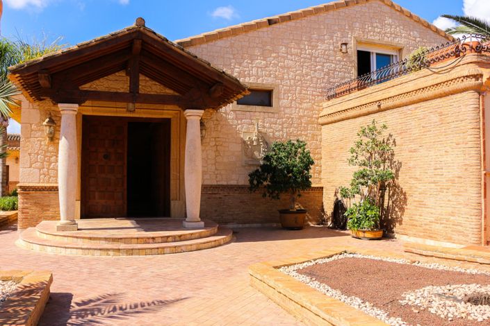 Image No.48-4 Bed Villa for sale