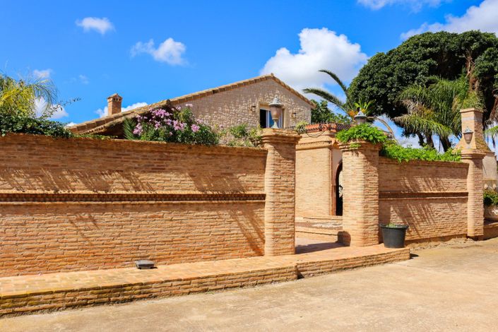 Image No.50-4 Bed Villa for sale
