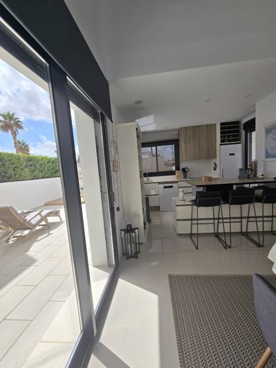 Image No.40-3 Bed Villa for sale