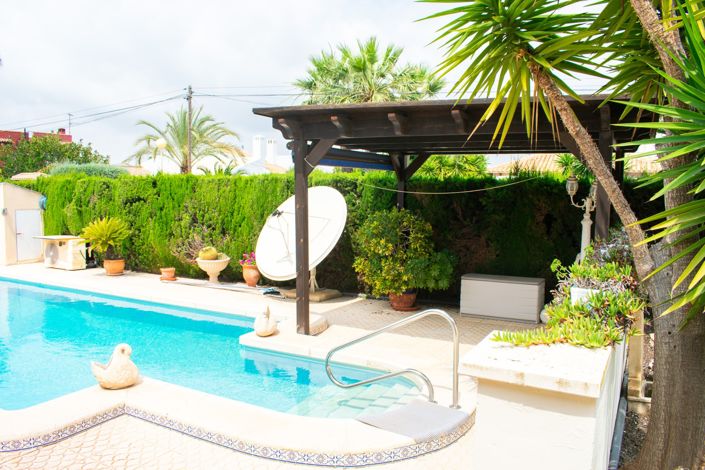 Image No.18-3 Bed Villa for sale