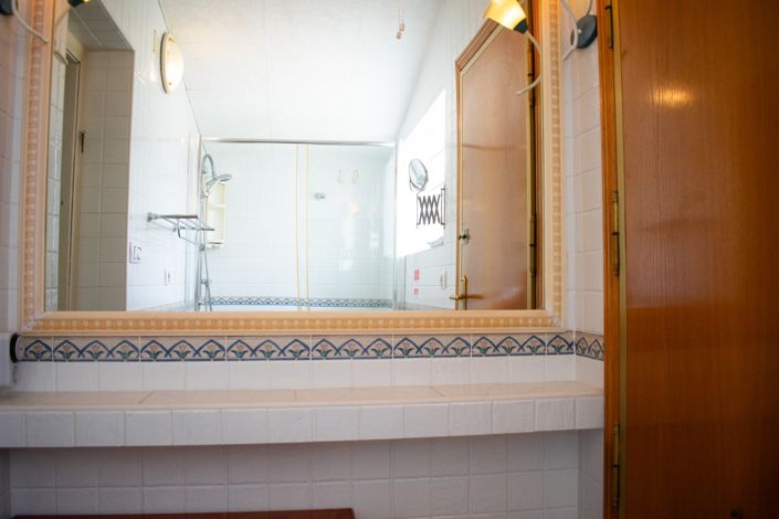 Image No.34-3 Bed Villa for sale