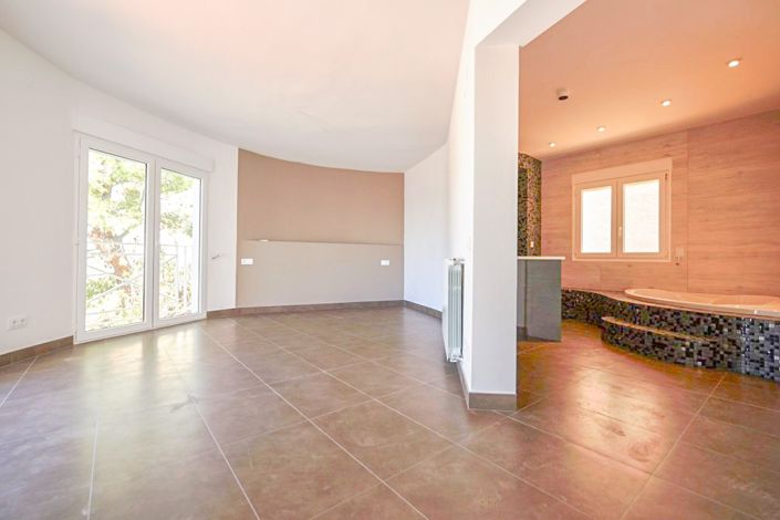 Image No.11-4 Bed Villa for sale