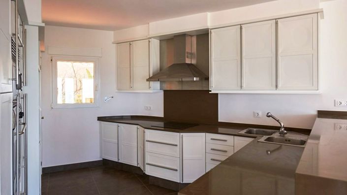 Image No.6-4 Bed Villa for sale