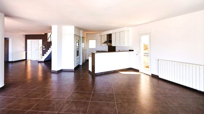 Image No.7-4 Bed Villa for sale