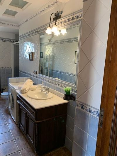 Image No.19-6 Bed Villa for sale