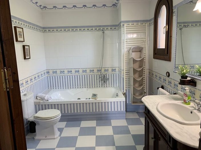 Image No.22-6 Bed Villa for sale