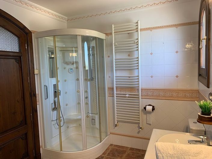 Image No.34-6 Bed Villa for sale