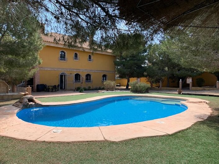 Image No.35-6 Bed Villa for sale