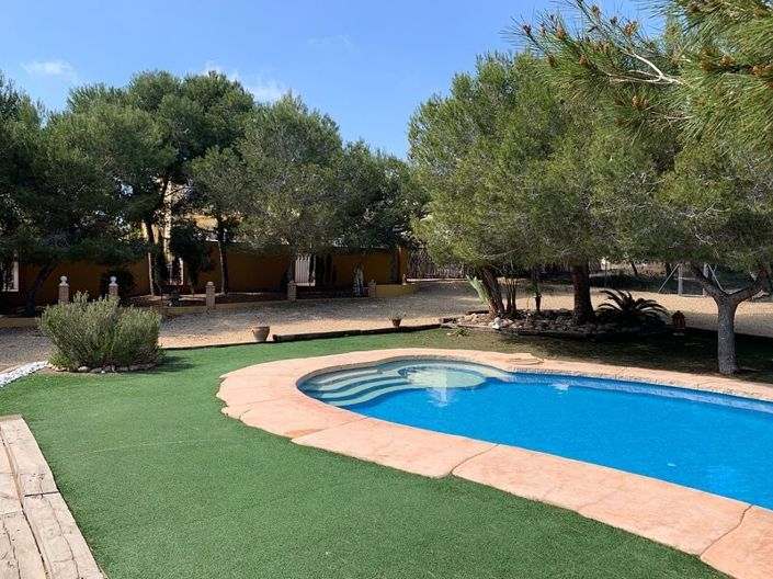 Image No.36-6 Bed Villa for sale