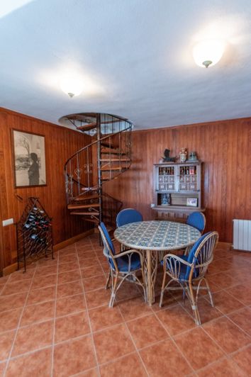 Image No.28-5 Bed Villa for sale