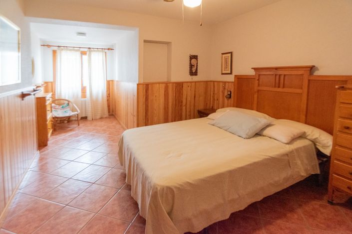 Image No.42-5 Bed Villa for sale