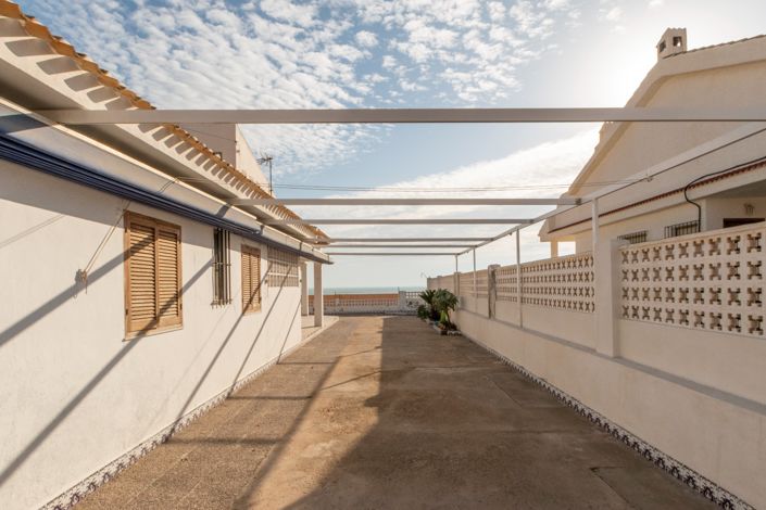 Image No.6-5 Bed Villa for sale
