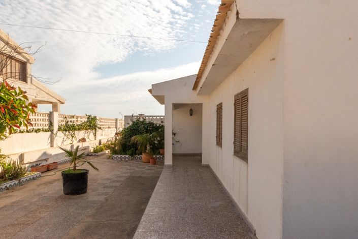 Image No.7-5 Bed Villa for sale