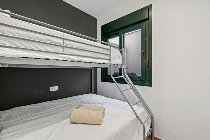 Image No.15-2 Bed Apartment for sale
