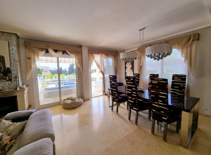 Image No.18-5 Bed Villa for sale