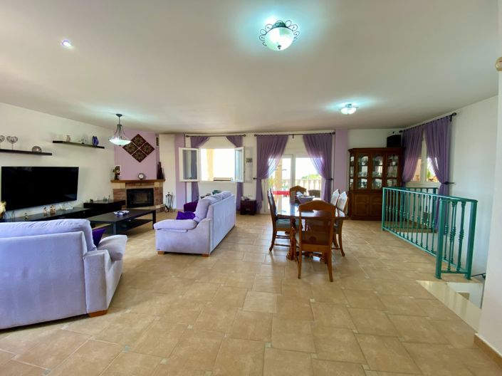 Image No.13-3 Bed Villa for sale