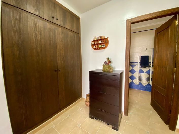 Image No.33-3 Bed Villa for sale