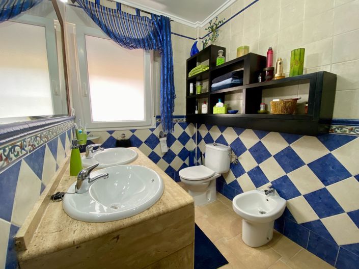 Image No.36-3 Bed Villa for sale