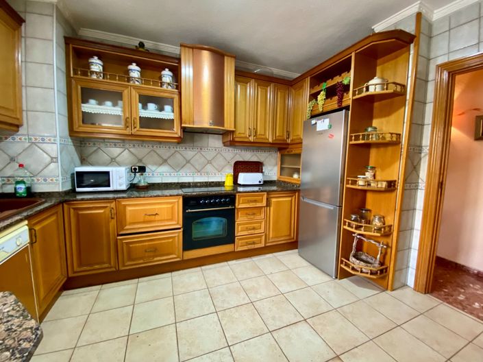 Image No.17-3 Bed Apartment for sale