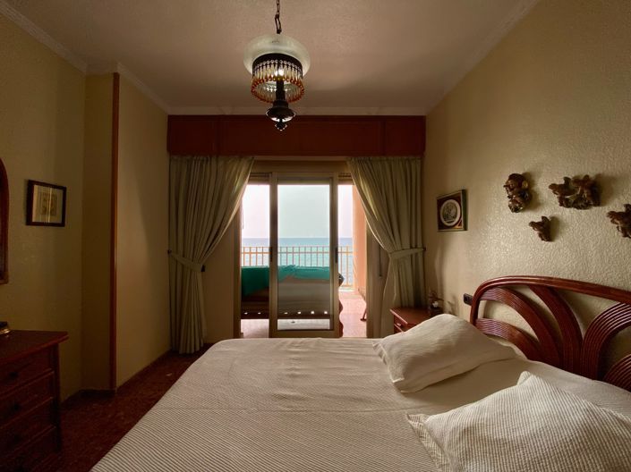 Image No.21-3 Bed Apartment for sale