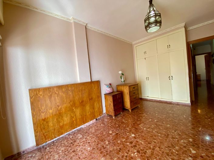 Image No.28-3 Bed Apartment for sale