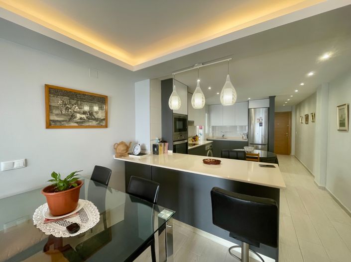 Image No.12-3 Bed Apartment for sale