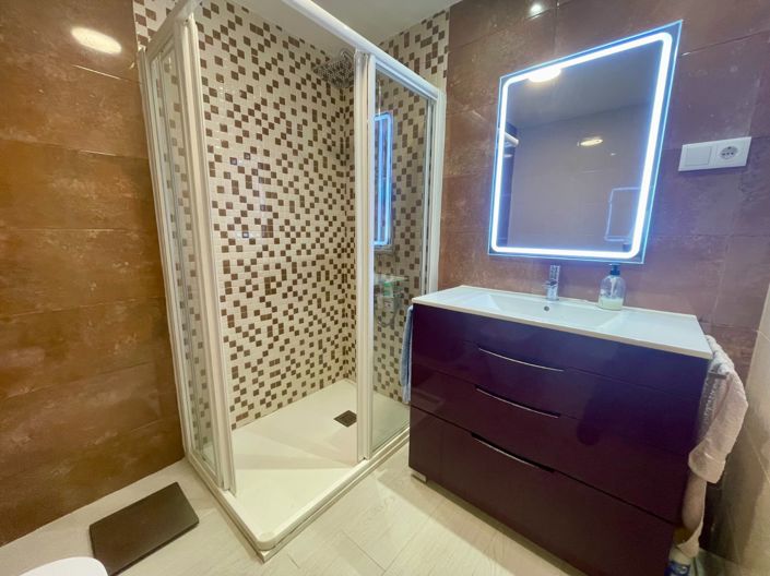 Image No.20-3 Bed Apartment for sale