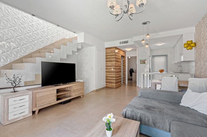 Image No.8-3 Bed Townhouse for sale