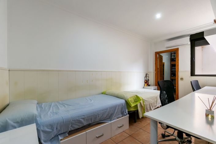 Image No.18-3 Bed Townhouse for sale