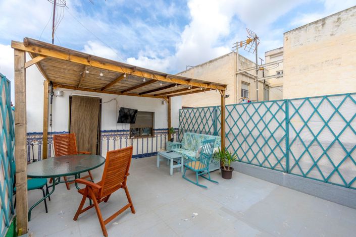 Image No.7-3 Bed Townhouse for sale