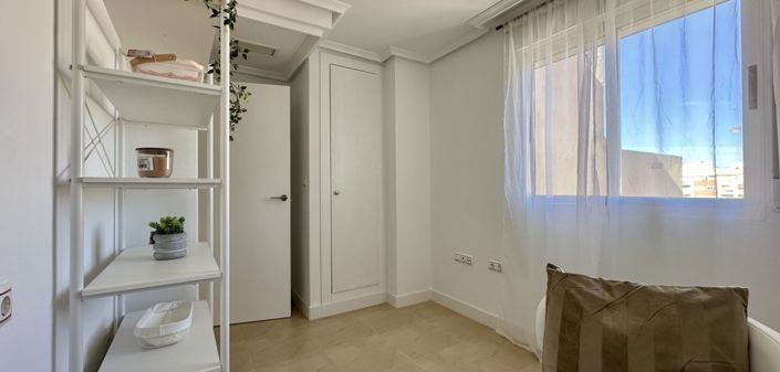 Image No.8-3 Bed Apartment for sale